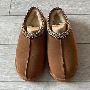 Brand new Ugg mules